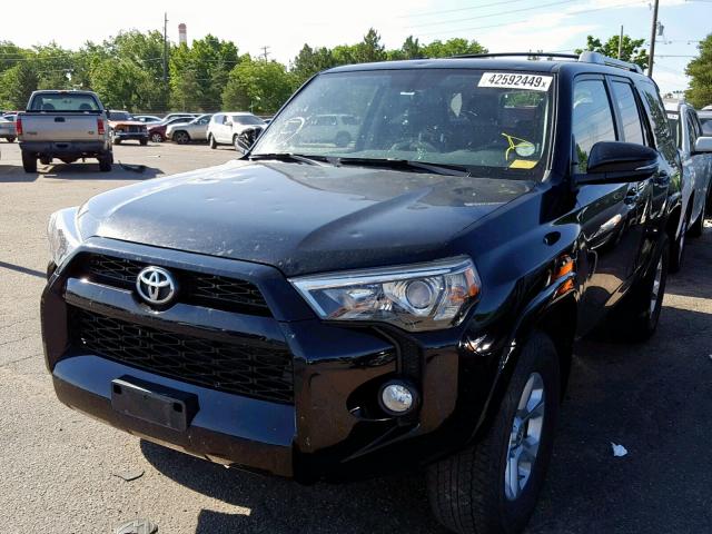 JTEBU5JR3G5302754 - 2016 TOYOTA 4RUNNER SR შავი ფოტო 2