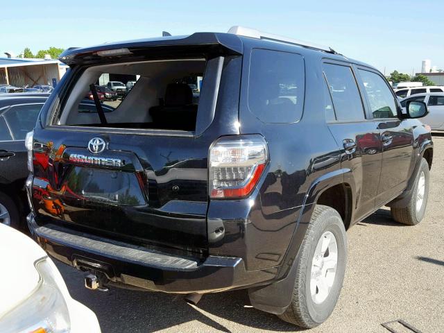 JTEBU5JR3G5302754 - 2016 TOYOTA 4RUNNER SR შავი ფოტო 4