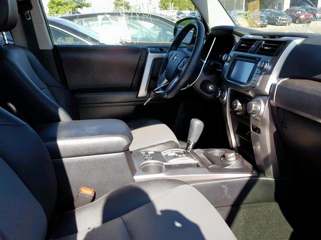 JTEBU5JR3G5302754 - 2016 TOYOTA 4RUNNER SR შავი ფოტო 5