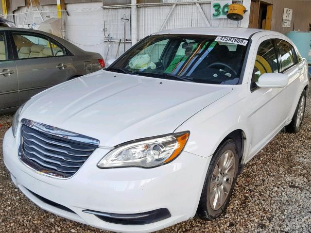 1C3CCBAB7EN142019 - 2014 CHRYSLER 200 LX WHITE photo 2