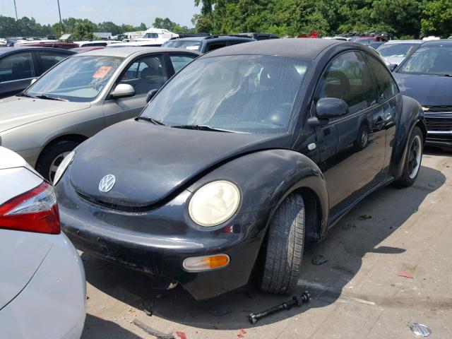 3VWCA21C0XM409103 - 1999 VOLKSWAGEN NEW BEETLE შავი ფოტო 2