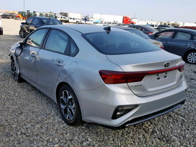 3KPF24AD6KE026965 - 2019 KIA FORTE FE SILVER photo 3