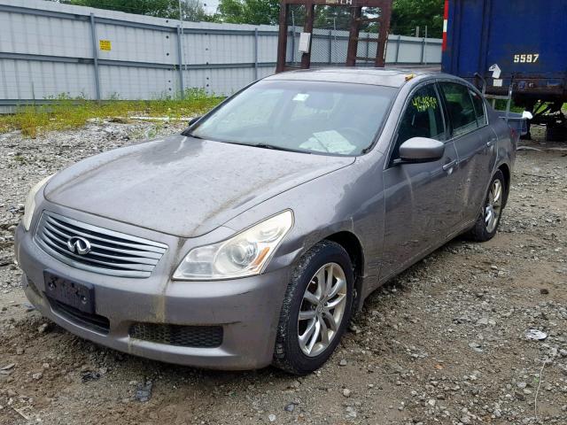 JNKCV61F19M355932 - 2009 INFINITI G37 GRAY photo 2