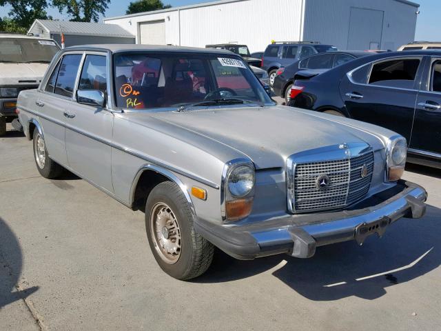 11501712027377 - 1975 MERCEDES-BENZ 230 SILVER photo 1