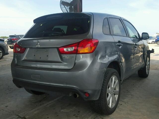 4A4AP3AU5FE017206 - 2015 MITSUBISHI OUTLANDER GRAY photo 4