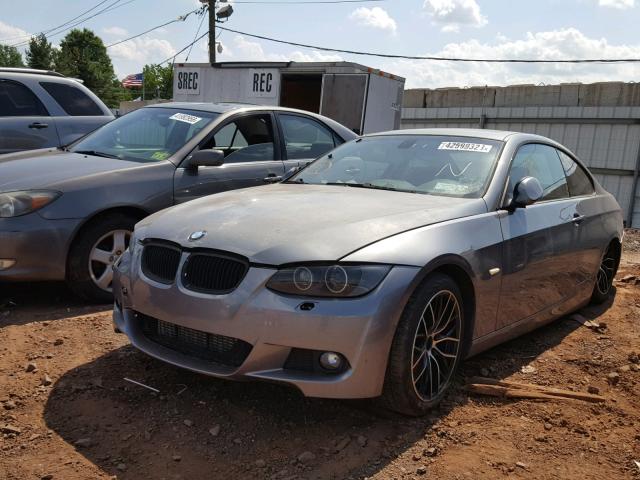 WBAWC73599E063791 - 2009 BMW 335 XI GRAY photo 2