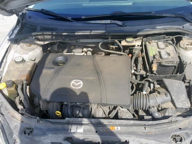 JM1BK143341150858 - 2004 MAZDA 3 HATCHBAC SILVER photo 7