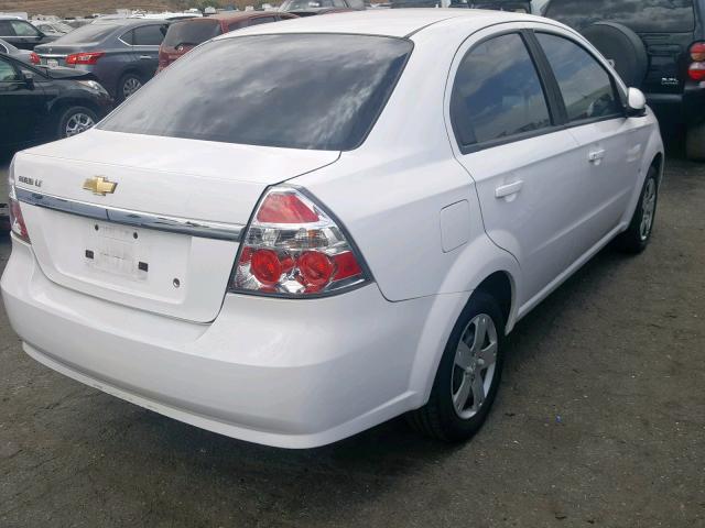 KL1TD56E59B604783 - 2009 CHEVROLET AVEO LS WHITE photo 4