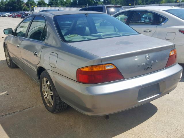 19UUA5664YA022243 - 2000 ACURA 3.2TL GRAY photo 3