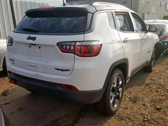 3C4NJDDB6HT665585 - 2017 JEEP COMPASS TR WHITE photo 4