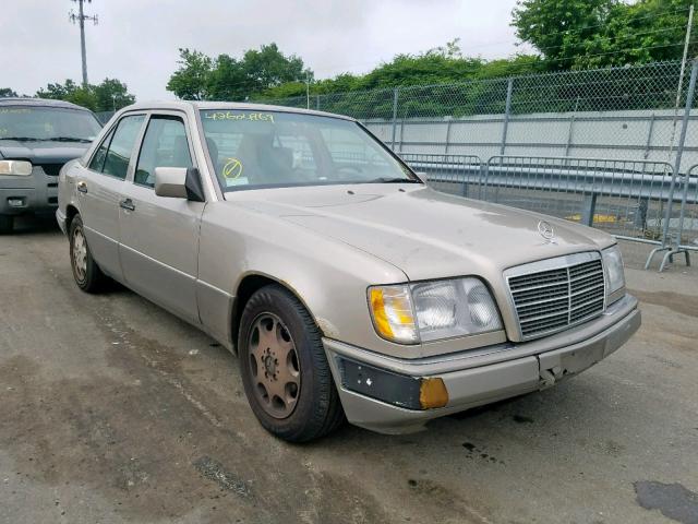 WDBEA32E8SC176159 - 1995 MERCEDES-BENZ E 320 BASE GOLD photo 1