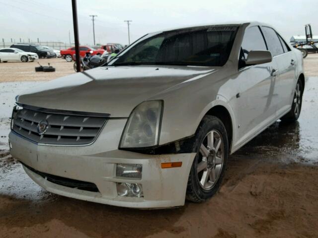 1G6DW677970146402 - 2007 CADILLAC STS WHITE photo 2