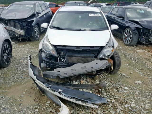 KNADN4A37D6210713 - 2013 KIA RIO EX WHITE photo 9