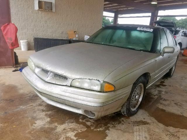 1G2HX52K3TH211794 - 1996 PONTIAC BONNEVILLE TAN photo 2