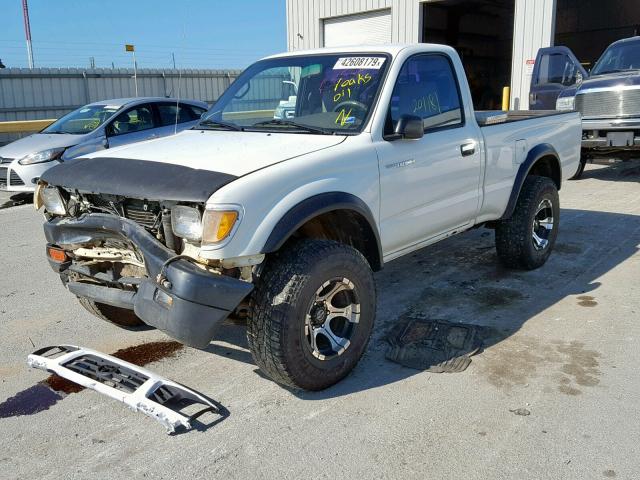 4TAPM62N1VZ316309 - 1997 TOYOTA TACOMA WHITE photo 2