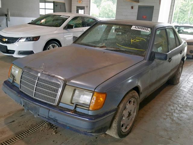 WDBEA30D5KA887520 - 1989 MERCEDES-BENZ 300 E BLUE photo 2