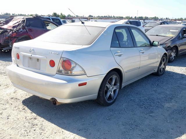 JTHBD182110013929 - 2001 LEXUS IS 300 SILVER photo 4