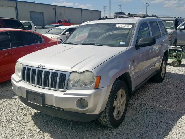 1J8HR58P77C659007 - 2007 JEEP GRAND CHER SILVER photo 2