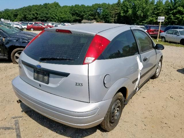 3FAFP31331R239548 - 2001 FORD FOCUS ZX3 SILVER photo 4