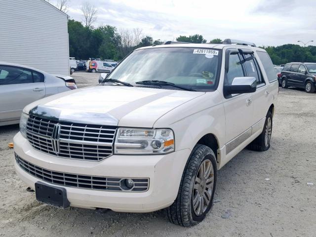 5LMFU28597LJ10251 - 2007 LINCOLN NAVIGATOR 白色 照片 2
