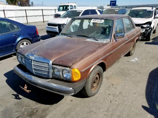 12313012096717 - 1978 MERCEDES-BENZ 300 BROWN photo 2