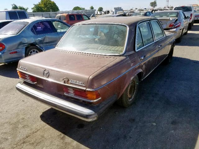 12313012096717 - 1978 MERCEDES-BENZ 300 BROWN photo 4