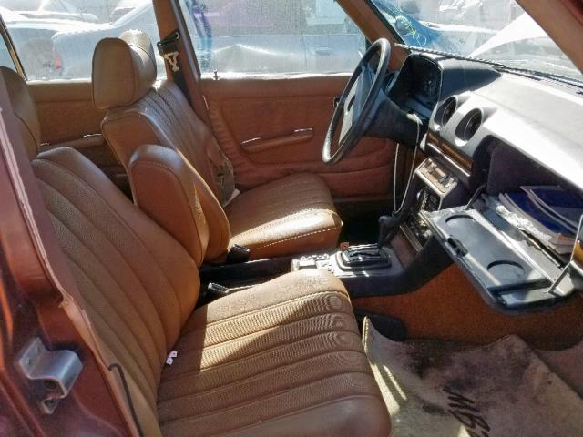 12313012096717 - 1978 MERCEDES-BENZ 300 BROWN photo 5