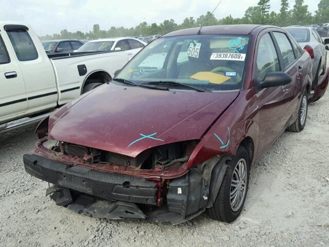 1FAFP34N96W249552 - 2006 FORD FOCUS ZX4 MAROON photo 2