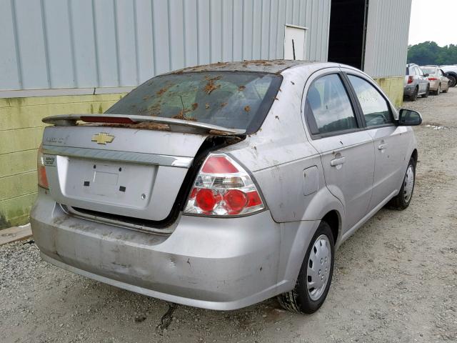 KL1TD56E89B355864 - 2009 CHEVROLET AVEO LS SILVER photo 4