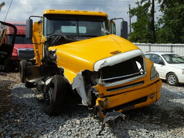 1FUJA6CG07LY66733 - 2007 FREIGHTLINER CONVENTION YELLOW photo 1