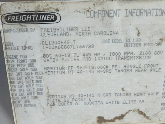 1FUJA6CG07LY66733 - 2007 FREIGHTLINER CONVENTION YELLOW photo 10