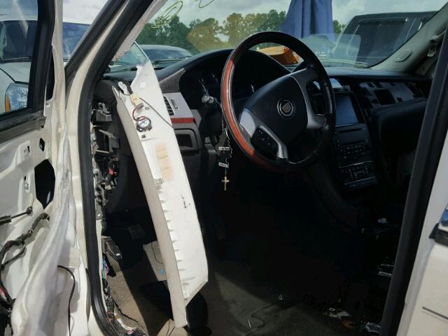 1GYFK66897R369668 - 2007 CADILLAC ESCALADE E WHITE photo 9