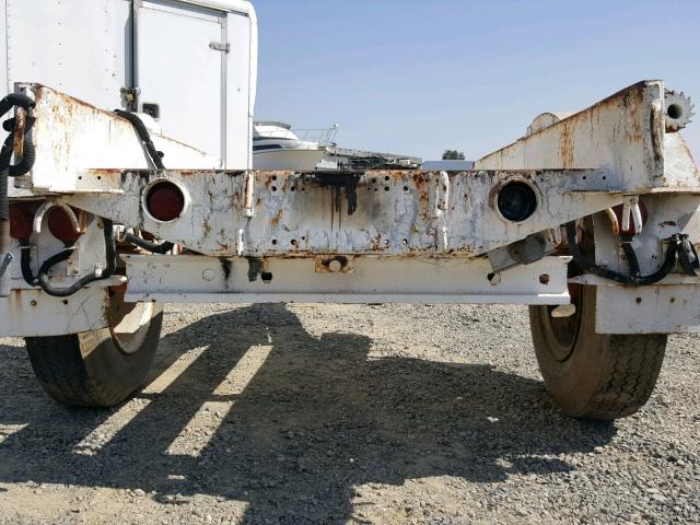 4ZBUE0169YK000500 - 1999 UTILITY TRAILER WHITE photo 8