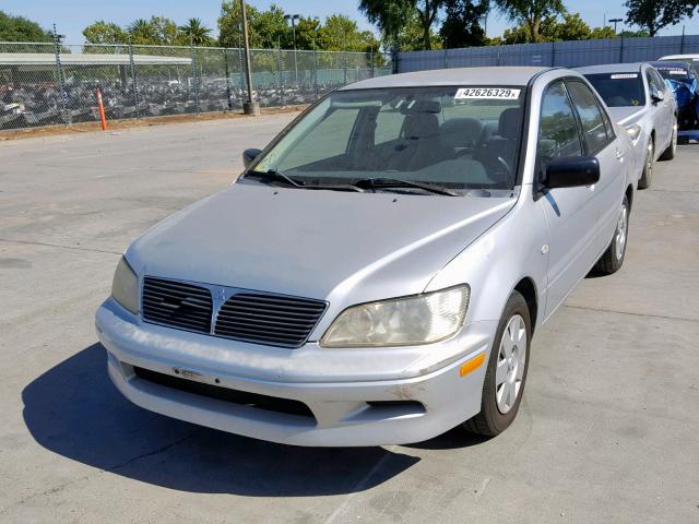 JA3AJ26E32U017109 - 2002 MITSUBISHI LANCER ES SILVER photo 2