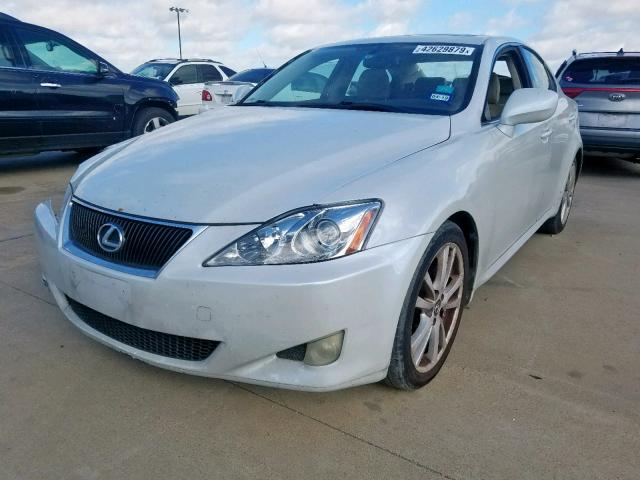 JTHBK262X65010133 - 2006 LEXUS IS 250 WHITE photo 2