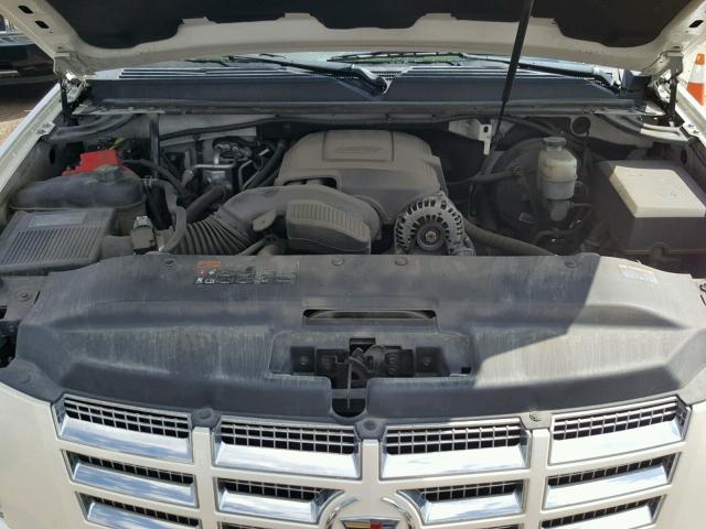 1GYS4HEF9CR264871 - 2012 CADILLAC ESCALADE E WHITE photo 7