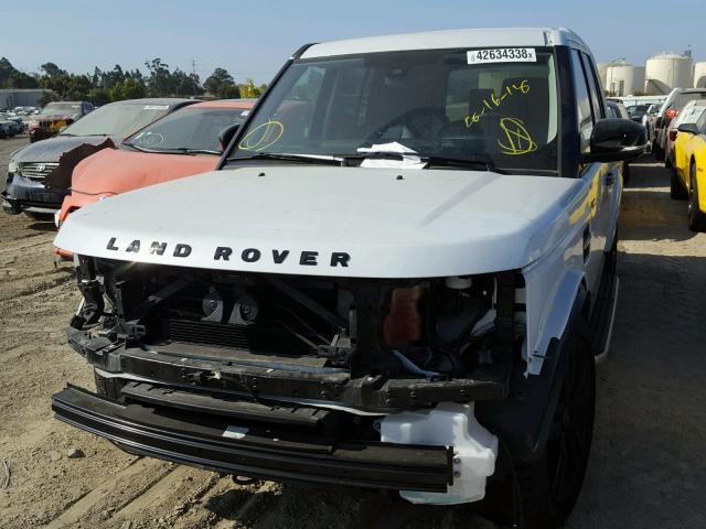 SALAG2V68GA838962 - 2016 LAND ROVER LR4 HSE WHITE photo 2