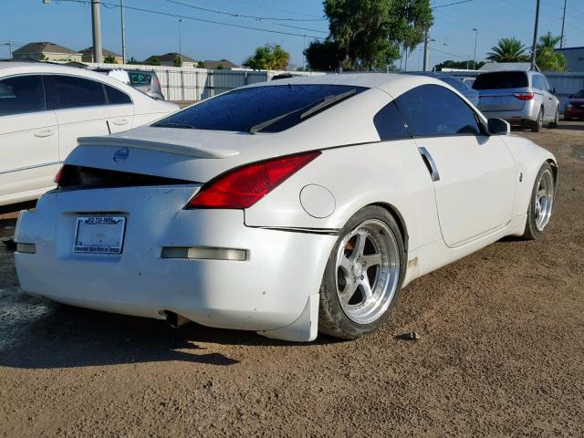 JN1AZ34D95M607705 - 2005 NISSAN 350Z COUPE WHITE photo 4