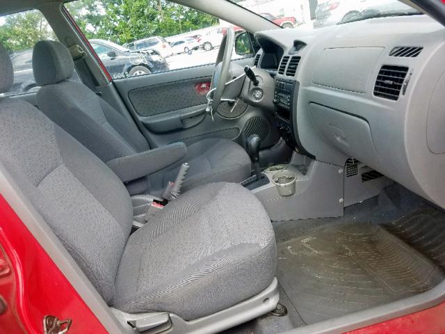 KNADC125746303235 - 2004 KIA RIO RED photo 5