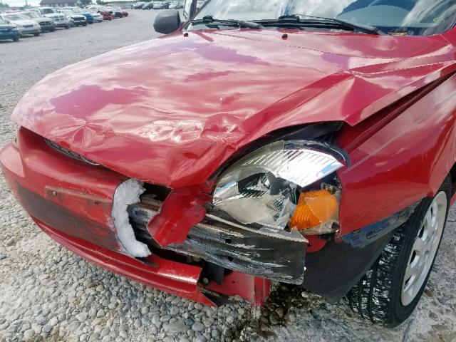 KNADC125746303235 - 2004 KIA RIO RED photo 9