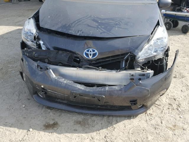 JTDZN3EU7C3122704 - 2012 TOYOTA PRIUS V GRAY photo 9