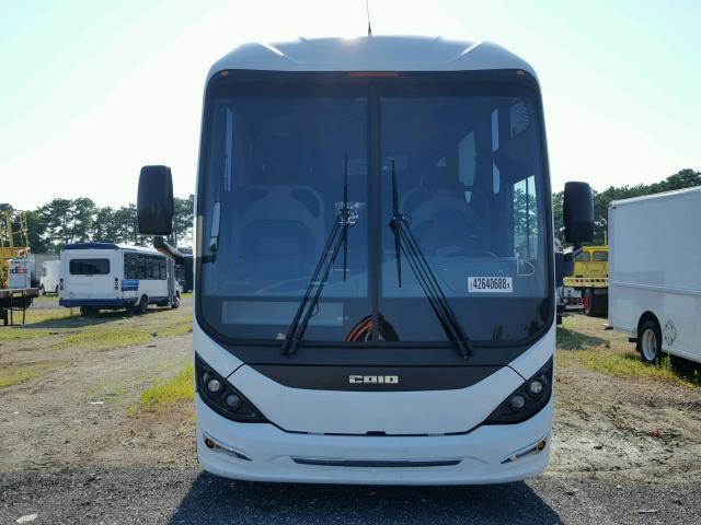 4UZFDGDV4FCGH9186 - 2017 CAIO MODELS3645 თეთრი ფოტო 9