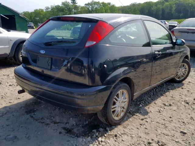 1FAHP31NX7W282722 - 2007 FORD FOCUS ZX3 BLACK photo 4