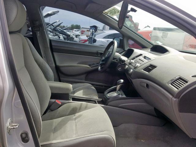 2HGFA16326H028788 - 2006 HONDA CIVIC DX V SILVER photo 5