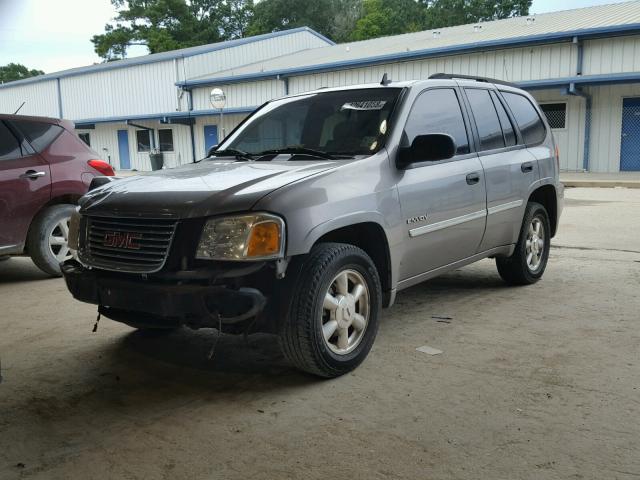 1GKDS13S462126765 - 2006 GMC ENVOY GRAY photo 2