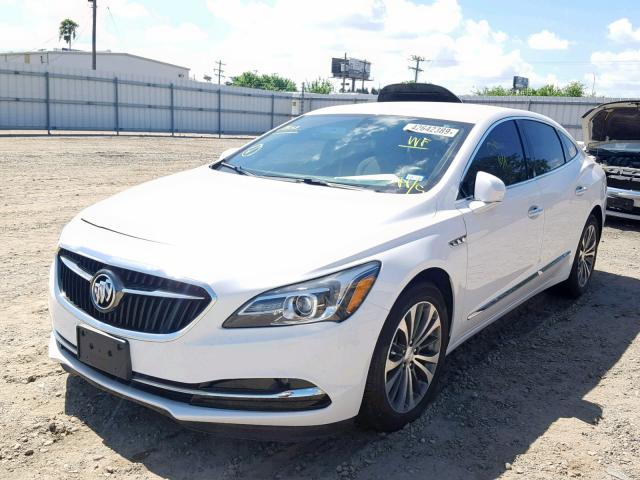 1G4ZN5SSXJU141054 - 2018 BUICK LACROSSE P WHITE photo 2