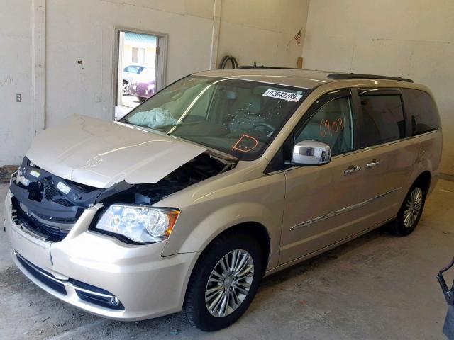 2C4RC1CG5DR511535 - 2013 CHRYSLER TOWN & COU GOLD photo 2
