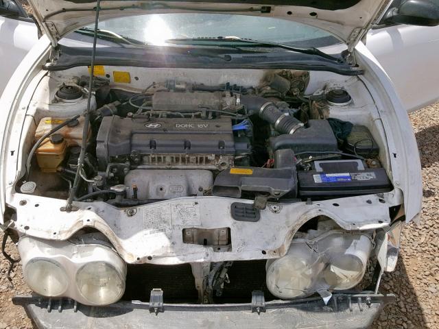 KMHJG25F61U240037 - 2001 HYUNDAI TIBURON WHITE photo 7