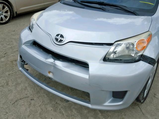 JTKKU10498J004777 - 2008 TOYOTA SCION XD SILVER photo 9