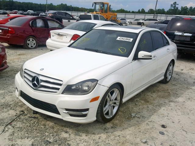 WDDGF4HB8DA779907 - 2013 MERCEDES-BENZ C 250 WHITE photo 2